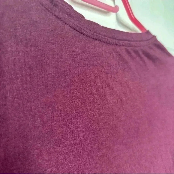 George T-Shirt Cozy Winter Vibes Purple & White Size Medium - Picture 3 of 16